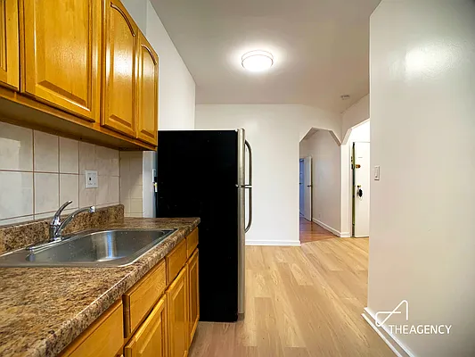 Rented by The Agency | media 5