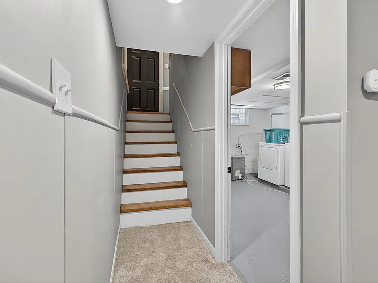 8821 Kendale Dr — Photo 25