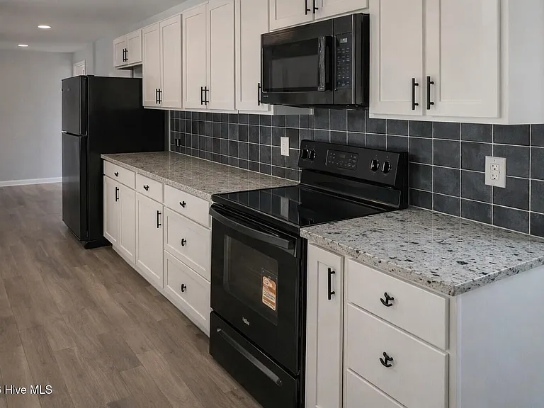 786 Old Winberry Rd — Photo 5