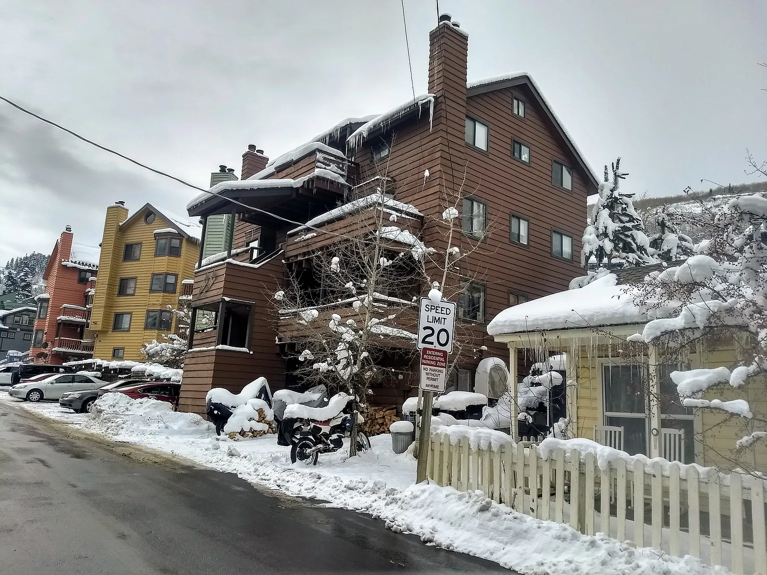 2 bed, 1200 sqft, $2,500 — Photo 3