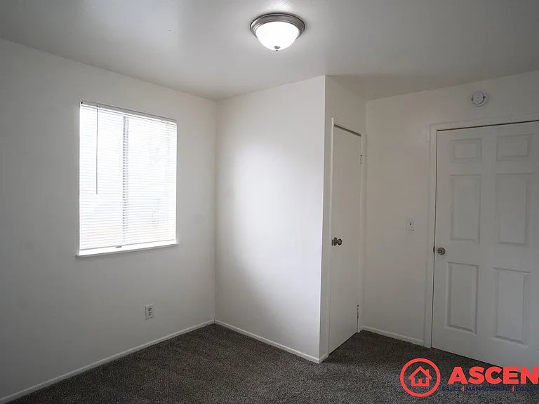 214 Beardsley Ave — Photo 5