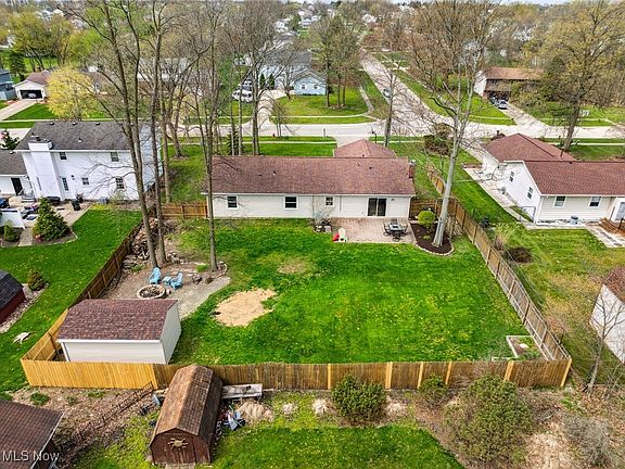 3rd image of 803 Westminister Dr