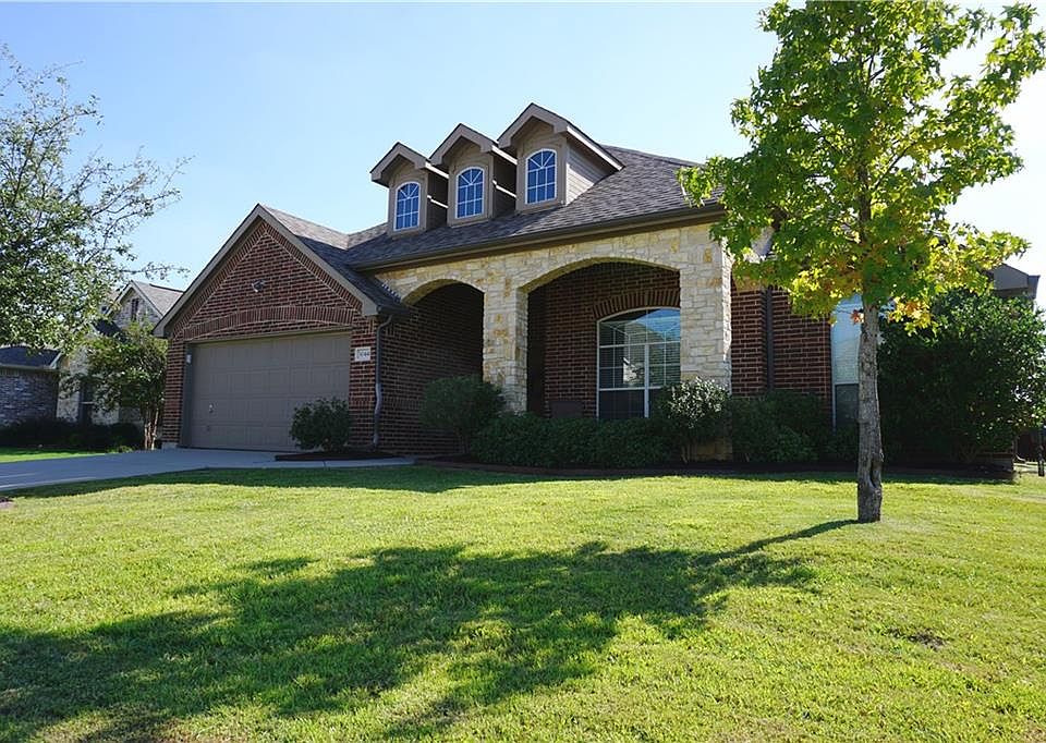 1st image of 3044 Lakefield Dr
