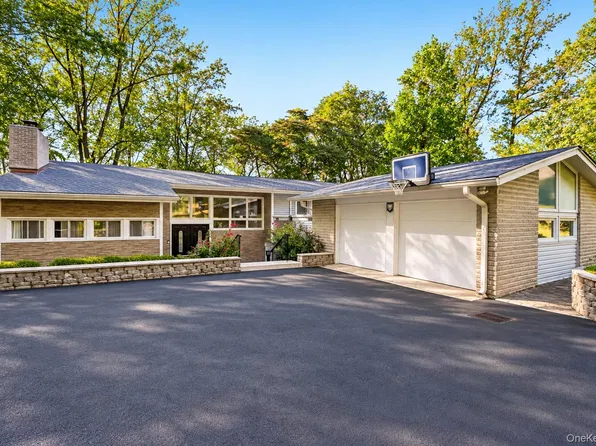 498 Winding Road N, Ardsley, NY 10502