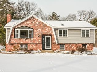 50 Meredith Rd, Tewksbury, MA 01876