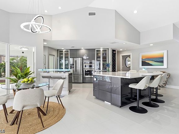 2nd image of 4937 Triton Ct W