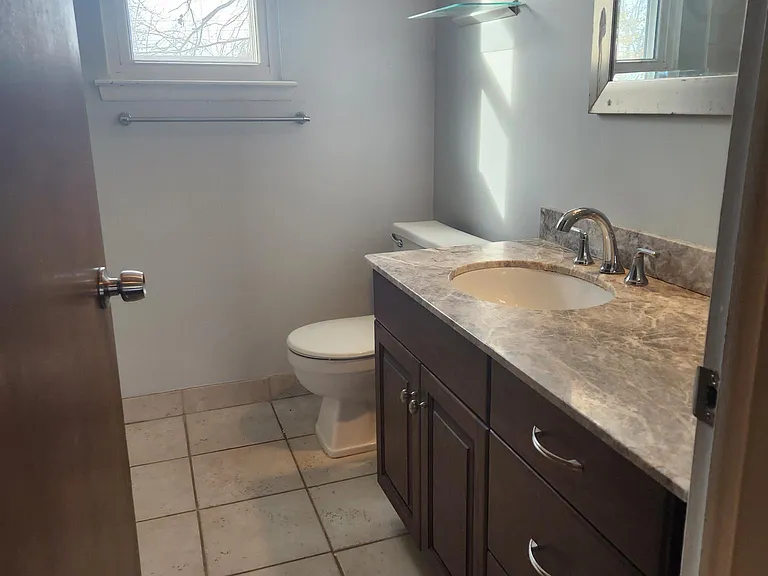 1501 W Farnum Ave — Photo 16
