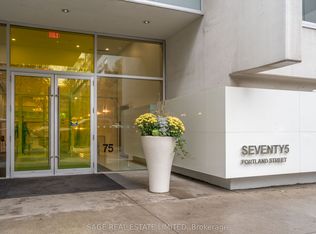75 Portland St #612, Toronto, ON M5V 2M9