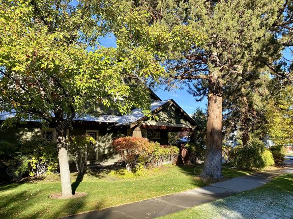 2597 NW High Lakes Loop UNIT 2