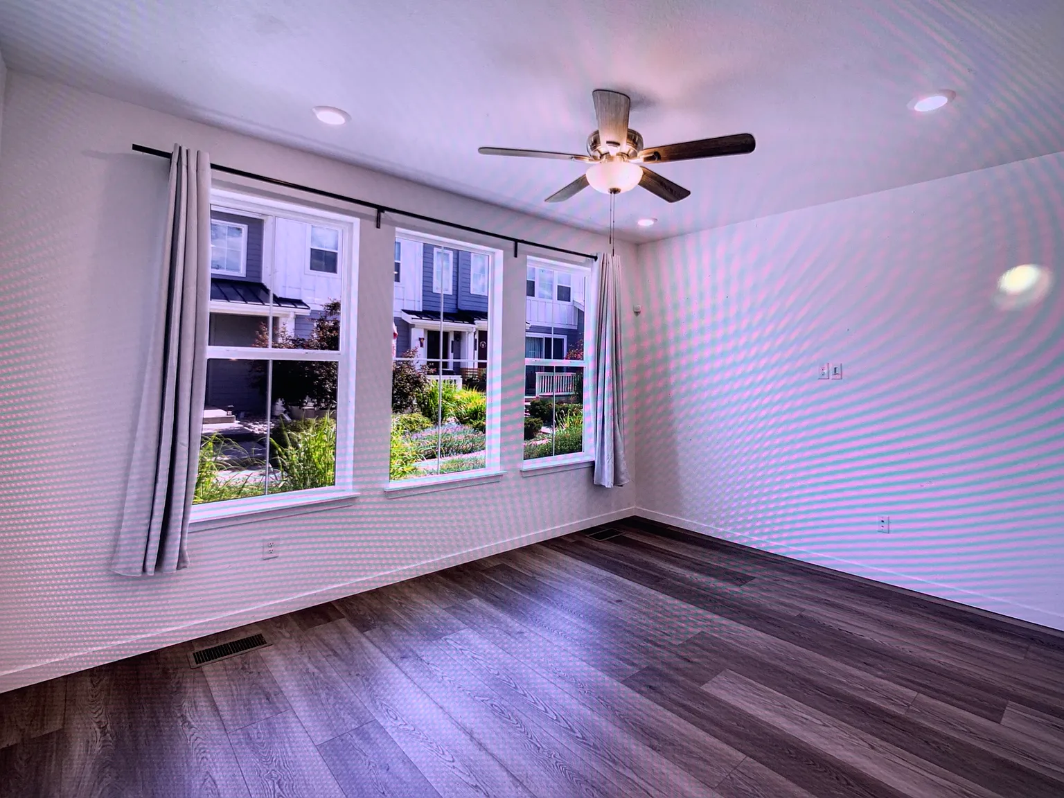 3 bed, 1849 sqft, $2,950 — Photo 4