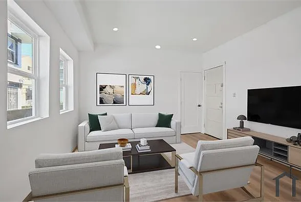 2694 James M Wood Blvd — Photo 3