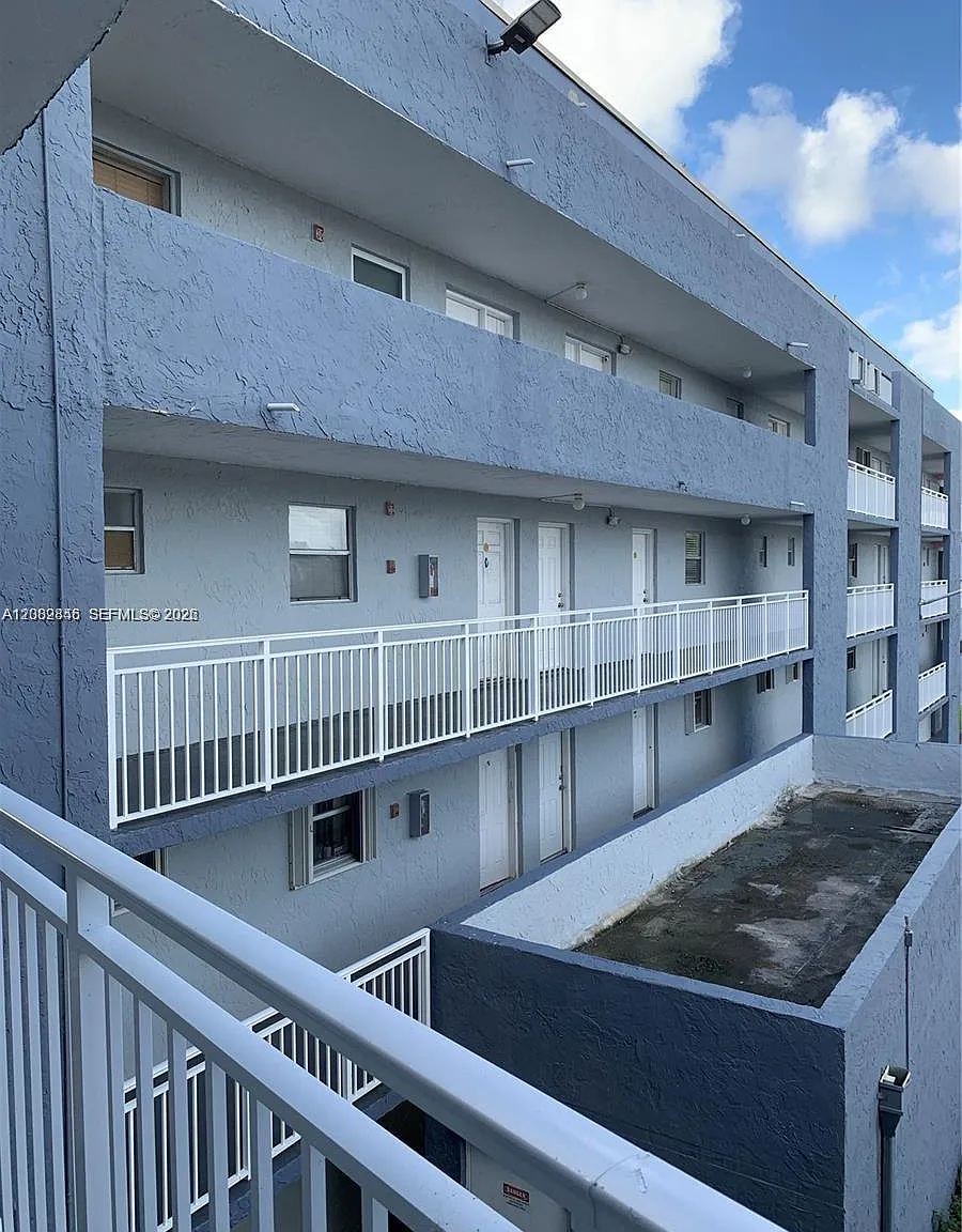 The Beach Club At Fontain — Photo 2