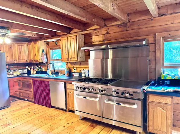 108 Old Bennington Road, Greenfield, NH 03047