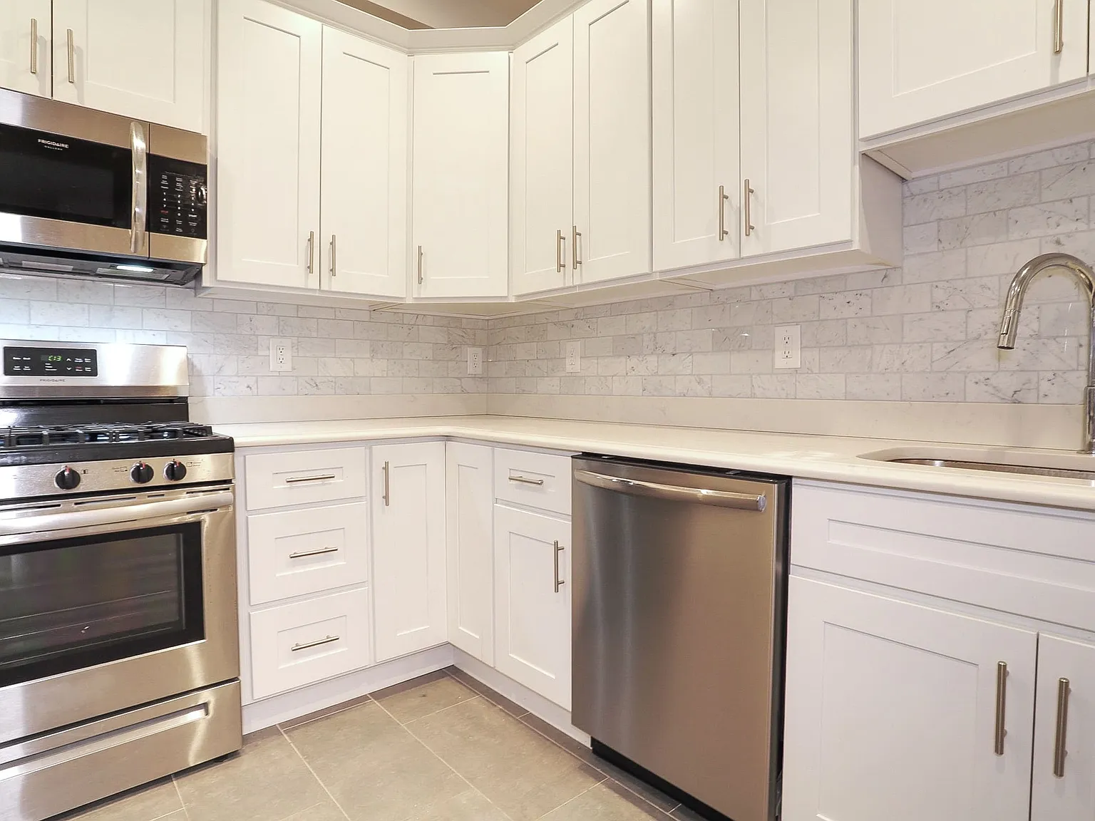 1 bed, 764 sqft, $2,030 — Photo 4