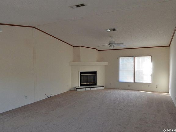 4th image of 10512 NW 234th St