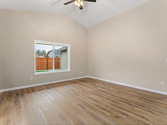 3rd image of 2847 SW Eastwood Ln