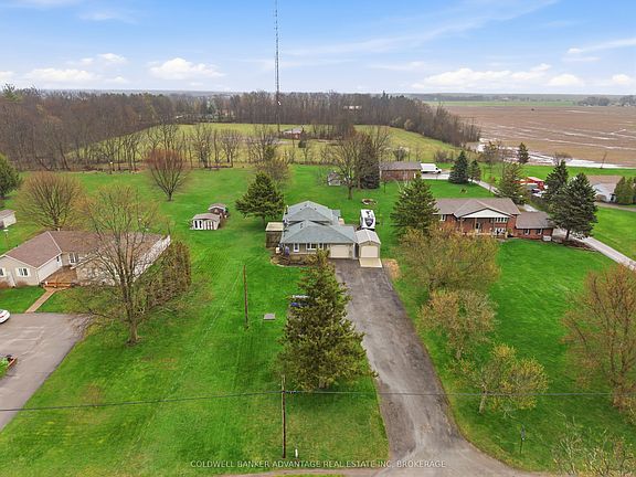 2nd image of 2859 Chippawa Rd