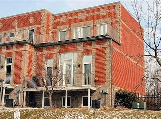 820 N Niles Ave APT E, South Bend, IN 46617