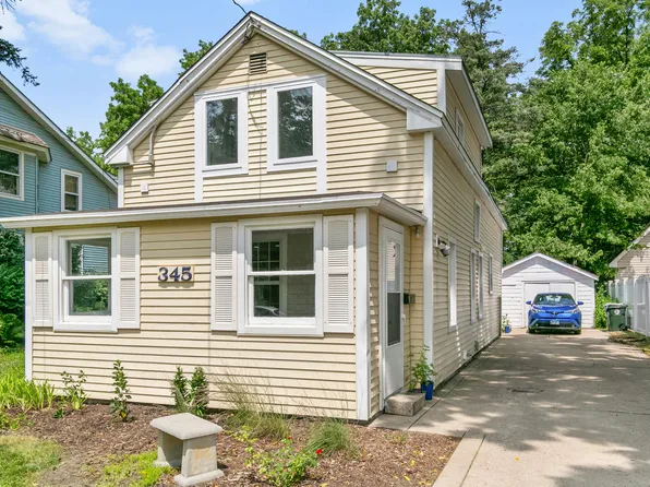 345 Main St, Batavia, IL 60510