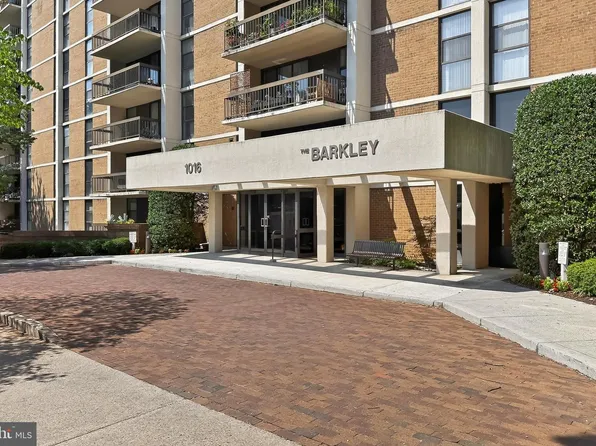 1016 S Wayne St APT 101, Arlington, VA 22204