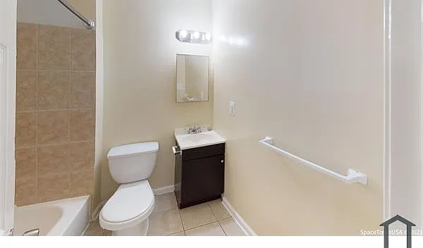 3 bed, $2,549 — Photo 3