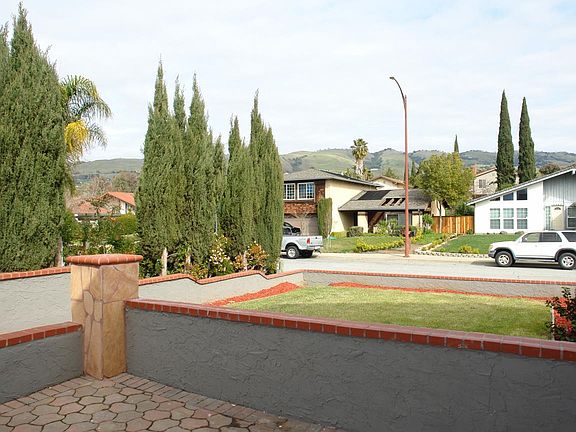 3rd image of 3075 Olivewood Pl