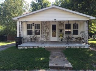634 N Seminary St, Madisonville, KY 42431