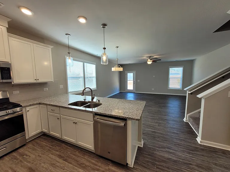 3730 Berry Dr — Photo 5