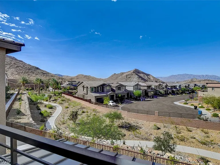 11458 Contour Ave — Photo 3