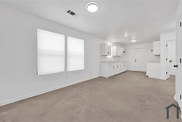 2258 Zanone Ave — Photo 11