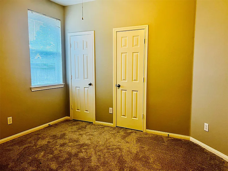 18215 Linden Forest Ln — Photo 17
