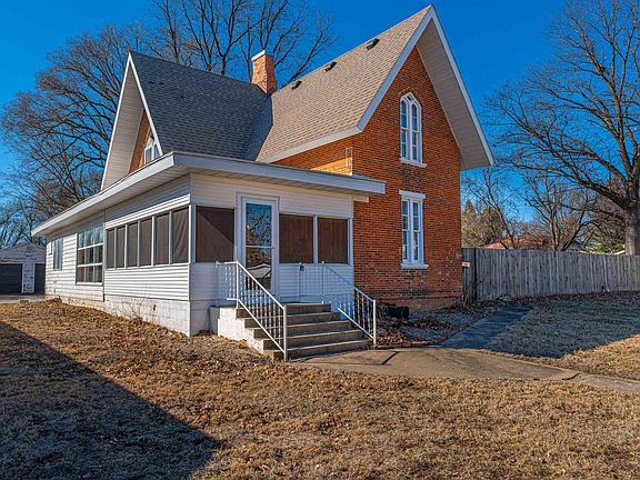 3rd image of 508 N Washington St