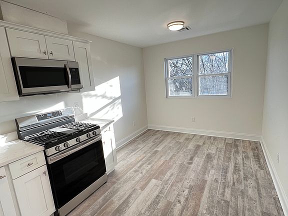 3rd image of 78 Florence Ave APT 5
