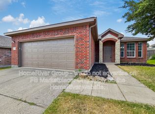 345 Fossil Bridge Dr, Fort Worth, TX 76131