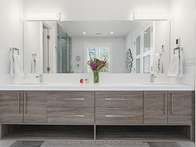 130 Edgecroft Rd — Photo 25