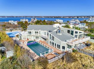 339 Dune Rd, Westhampton Beach, NY 11978