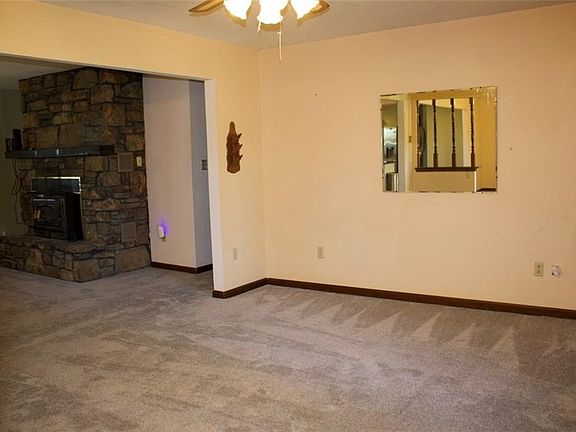 5th image of 665 E 510th Ave
