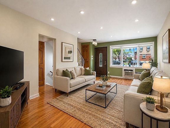 2nd image of 6-02 119th St #1