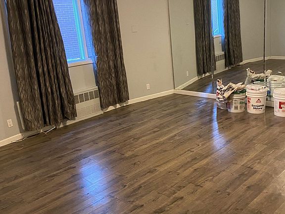 HUGE LIVING ROOM