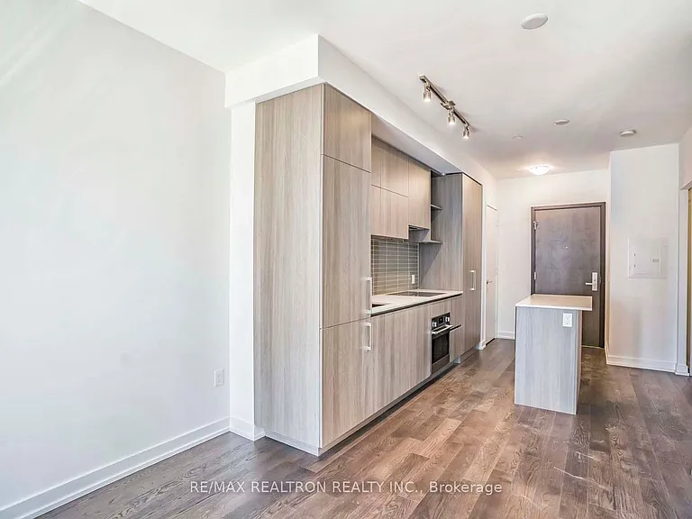 1 Yorkville Ave #3112 — Photo 11