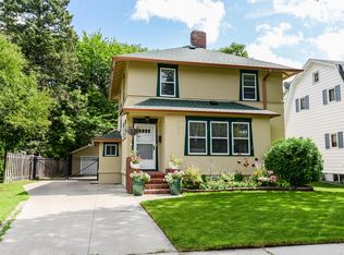 1442 9th St S, Fargo, ND 58103