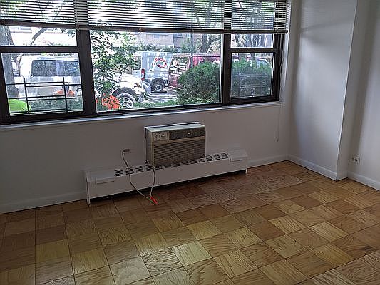 1st image of 330 E 46th St APT 1E