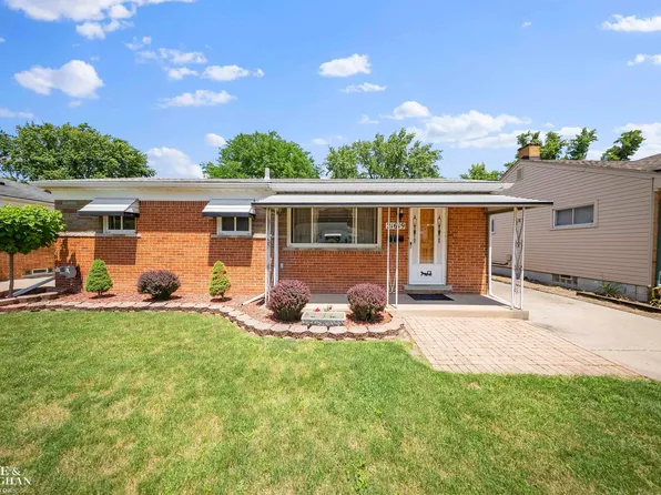 21619 Bon Brae St, Saint Clair Shores, MI 48081