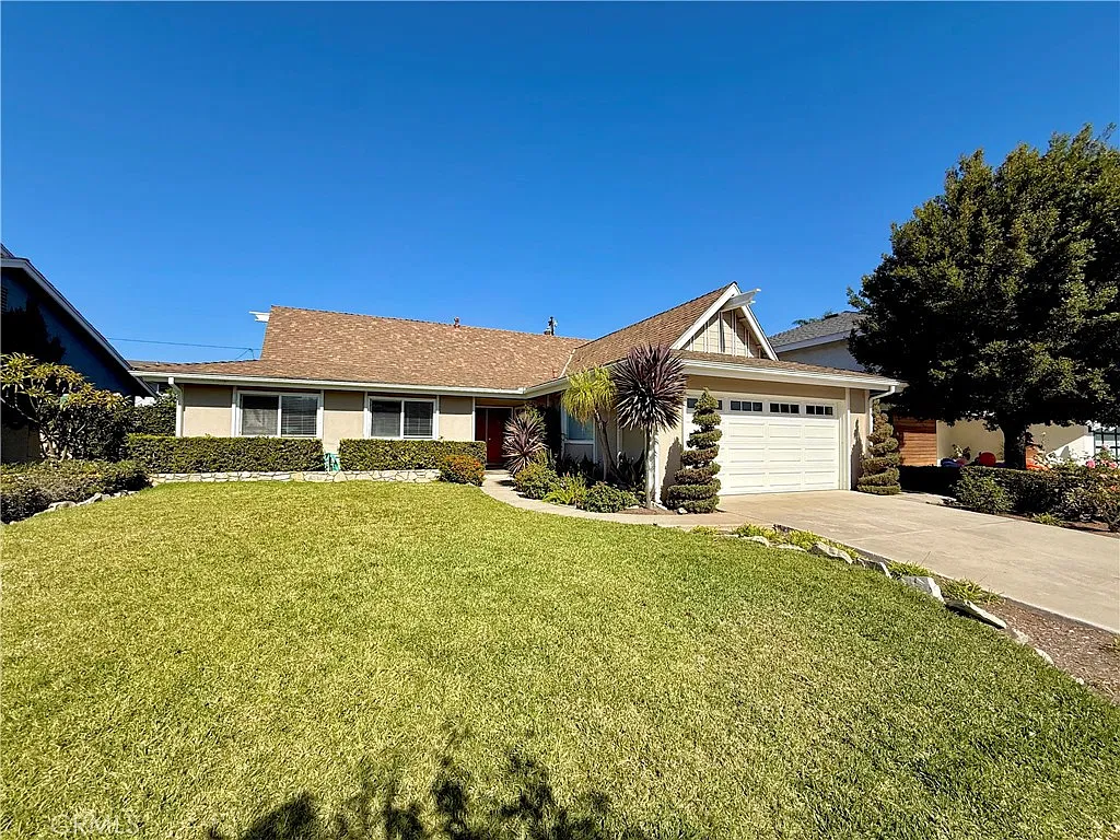 4 bed, 1437 sqft, $4,500 — Photo 1
