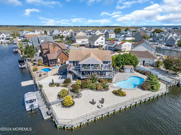 1013 Neosho Drive, Forked River, NJ 08731