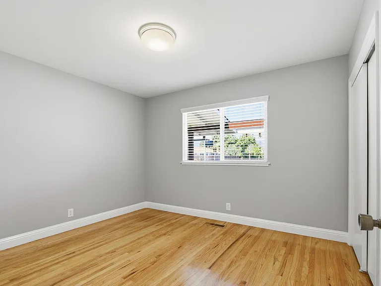 1498 S Mary Ave — Photo 23
