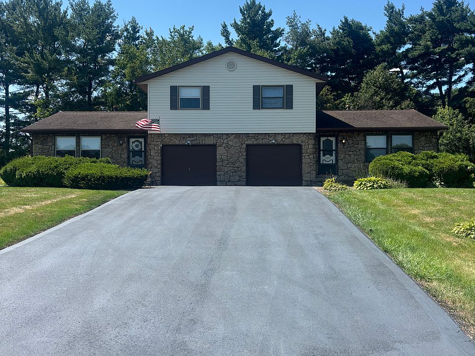 1st image of 1227 Suffield Cir NW