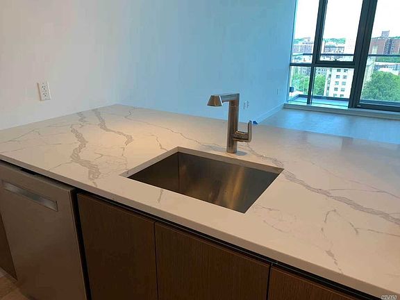 4th image of 13437 35th Ave APT 11D