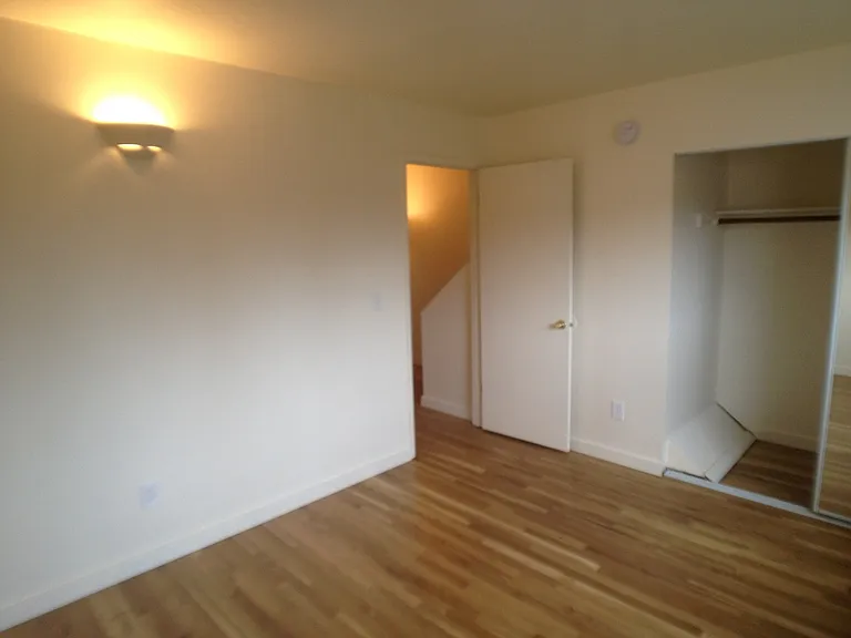 426 NE 75th Ave — Photo 54