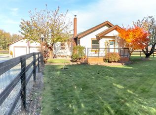 348 W Frostad Rd, Oak Harbor, WA 98277